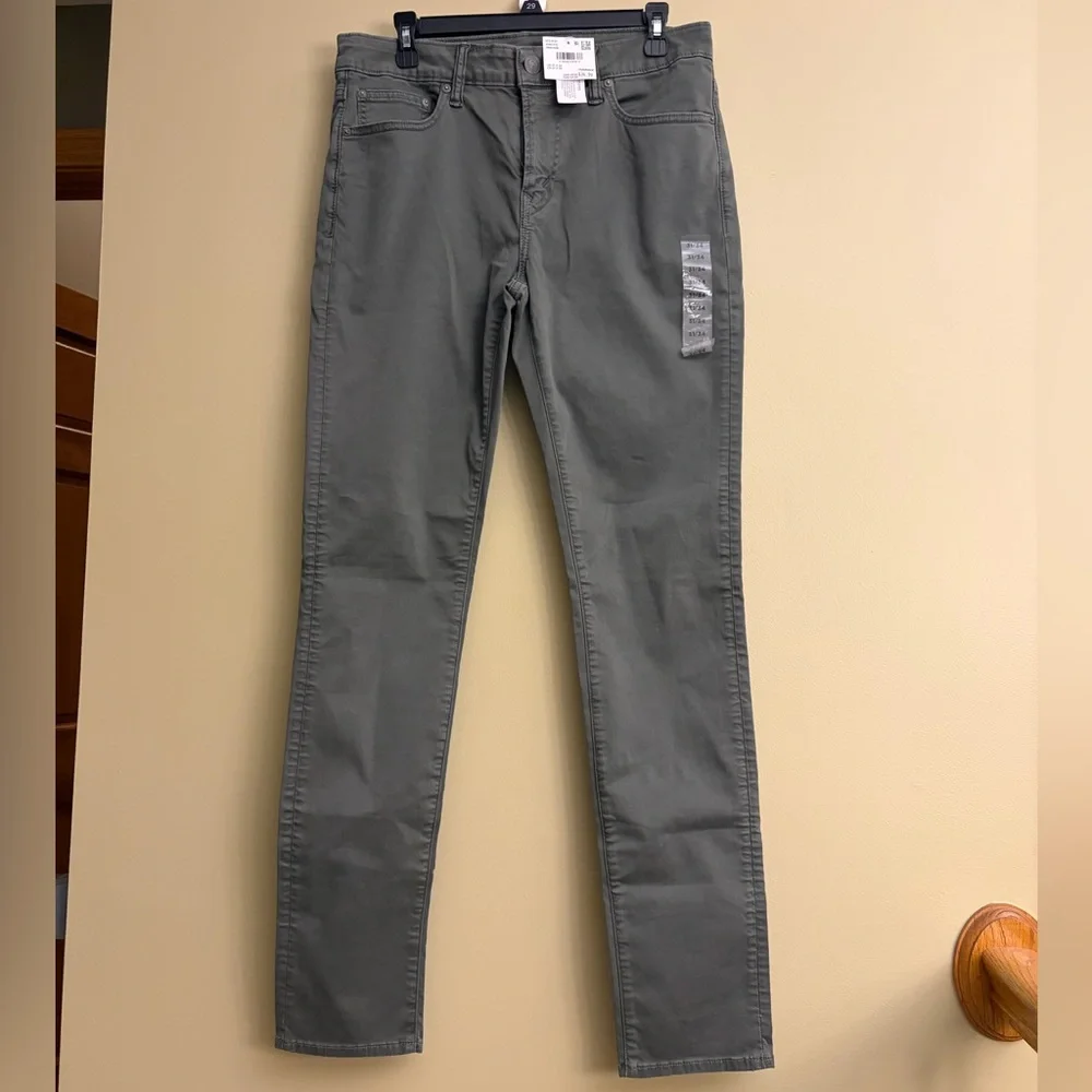 NWT American Eagle Skinny Leg Pants